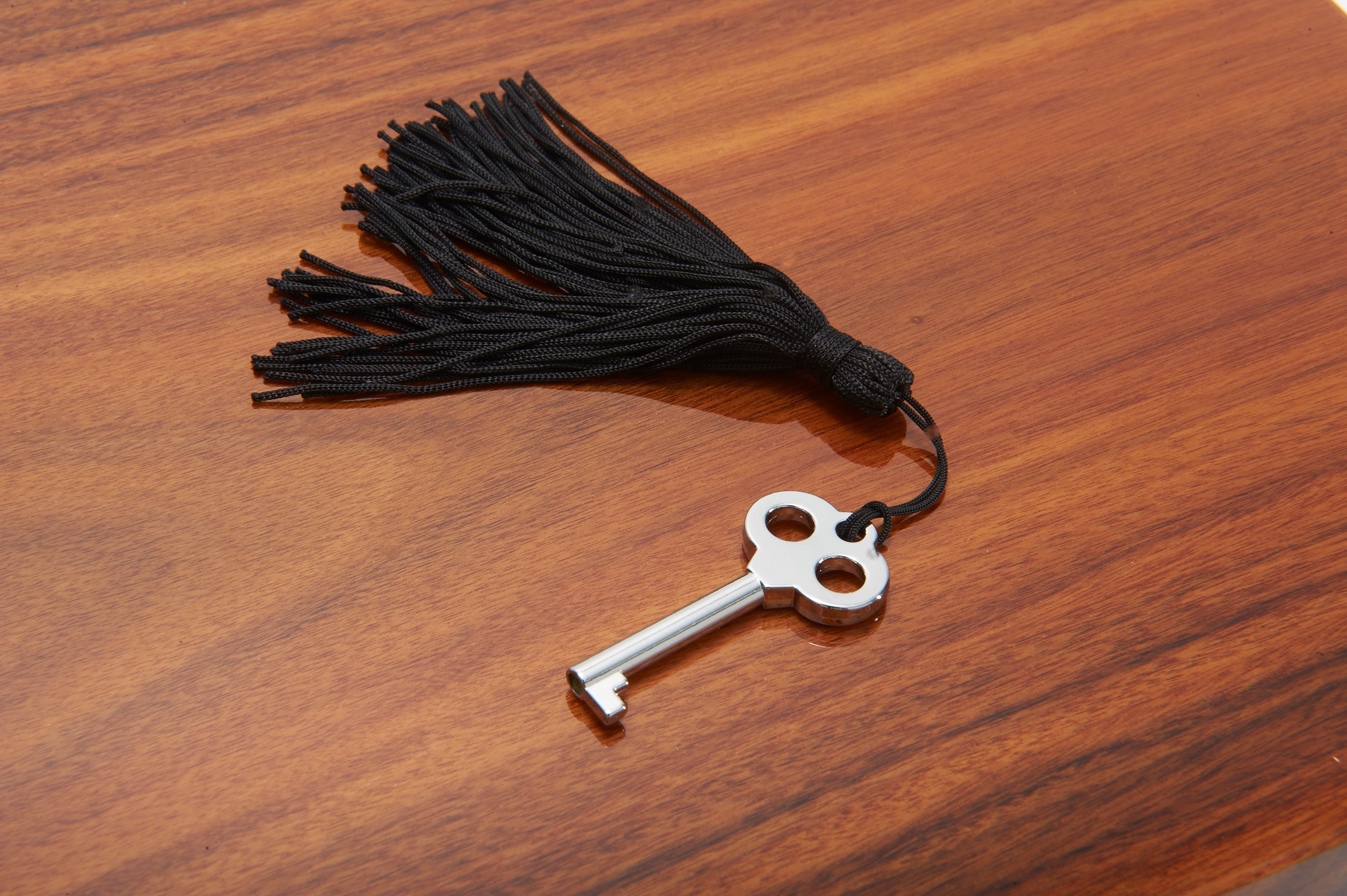 Harrowdene-Brazilian-Rosewood-Piano-Finish-Timber-Watch-Jewellery-Box-Length-24.5cm-Wood-Finish